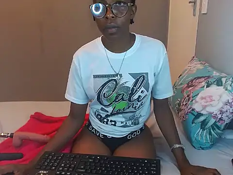 Snapshot of ChocoSlenderXXX chatting on 26, 2, 2026 ChocoSlenderXXX online show from 26, 2, 2026