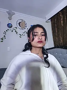 Lili  Clan online show from 14, 5, 2026