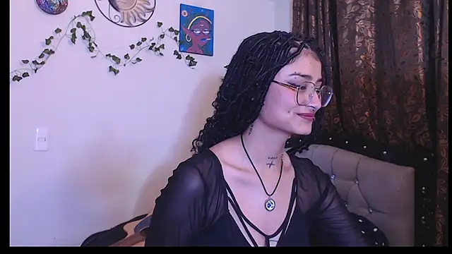 Lili  Clan online show from 28, 6, 2026