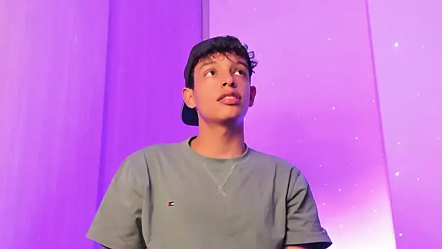 Maxfrost1 online show from 3, 3, 2026