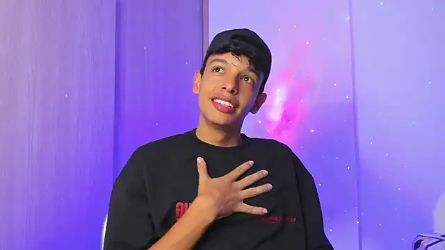 Maxfrost1 online show from 5, 3, 2026