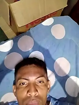 Snapshot of Isma123_bo chatting on 19, 2, 2026 Isma123 bo online show from 19, 2, 2026