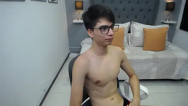 Snapshot of chris_carterr chatting on 21, 2, 2026 chris carterr online show from 21, 2, 2026