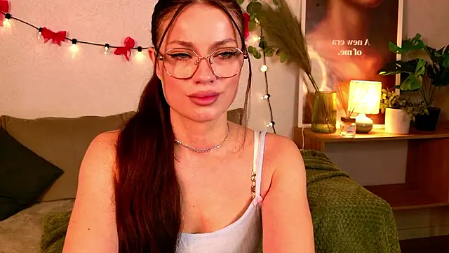 Snapshot of TayaSun chatting on 28, 2, 2026 TayaSun online show from 28, 2, 2026