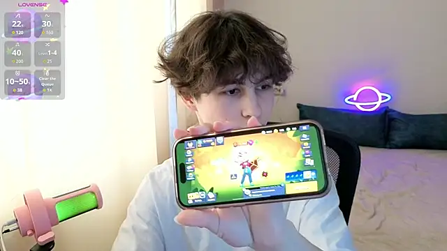  LukaHayes  online show from 8, 4, 2026