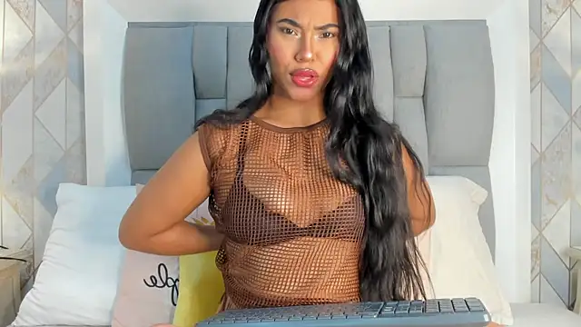 kendall queen   online show from 24, 2, 2026