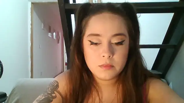 PutaYasmim online show from 21, 4, 2026