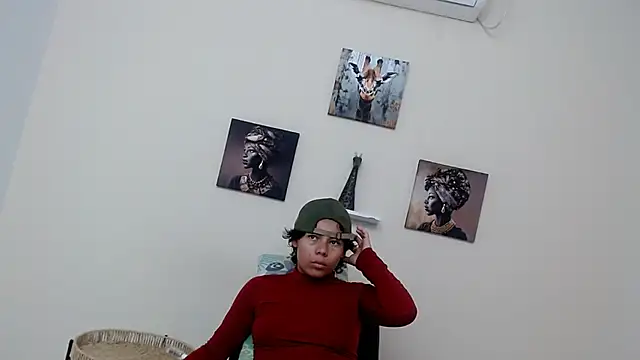 skinnysexy18 online show from 6, 4, 2026