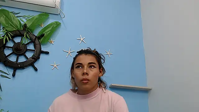 skinnysexy18 online show from 10, 7, 2026