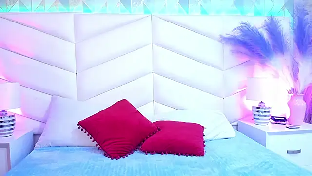 Bella  Peach online show from 26, 3, 2026