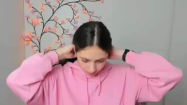 KissMeJulia online show from 13, 3, 2026