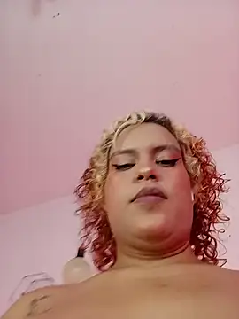 Snapshot of moni_bbw chatting on 9, 5, 2026 moni bbw online show from 9, 5, 2026