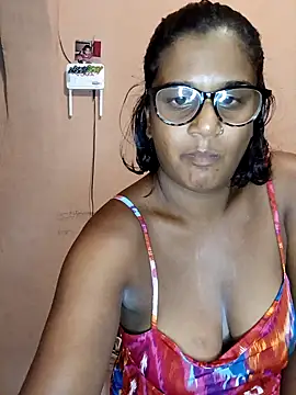 indianstrawberrylips4u online show from 11, 4, 2026