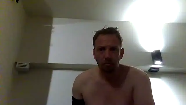 Snapshot of geilgoed2 chatting on 4, 7, 2026 geilgoed2 online show from 4, 7, 2026