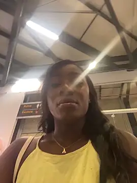 ZarahFerreira online show from 25, 3, 2026