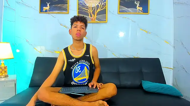 Spicy guys online show from 10, 5, 2026