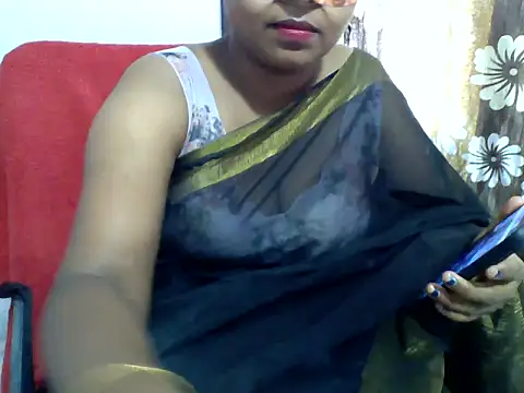 Snapshot of Angel_honeybear_143 chatting on 24, 6, 2026 Angel honeybear 143 online show from 24, 6, 2026
