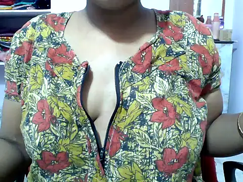 Snapshot of Angel_honeybear_143 chatting on 25, 6, 2026 Angel honeybear 143 online show from 25, 6, 2026