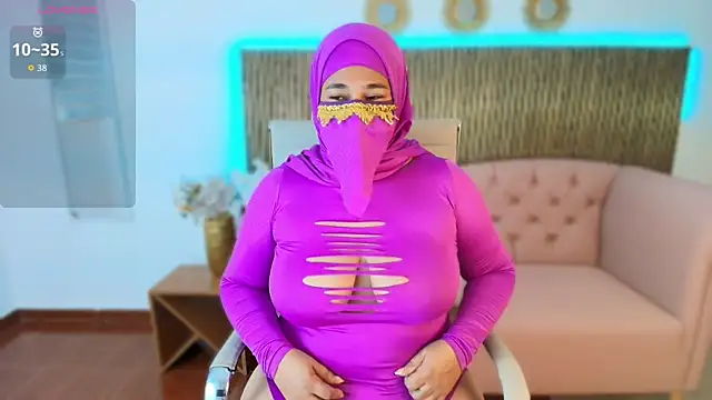 Snapshot of Nadia_Privee chatting on 28, 2, 2026 Nadia Privee online show from 28, 2, 2026