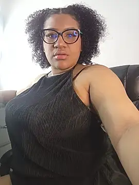 Snapshot of gigiblue89 chatting on 24, 7, 2026 gigiblue89 online show from 24, 7, 2026