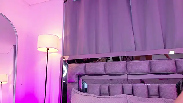 BritnyBlossom online show from 7, 3, 2026