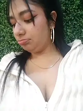 Snapshot of KaileeRoss chatting on 2, 3, 2026 KaileeRoss online show from 2, 3, 2026