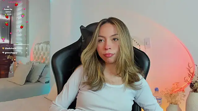 LuuluBerry online show from 22, 2, 2026