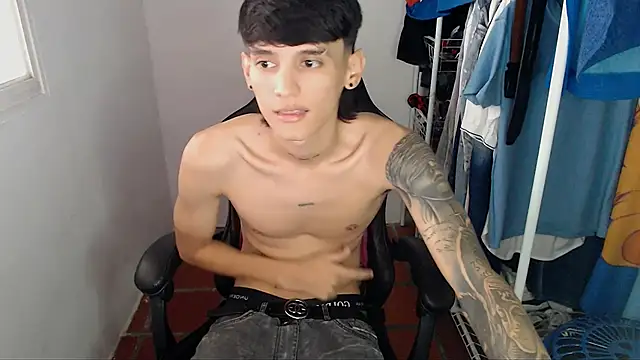 Snapshot of BOY-767 chatting on 20, 2, 2026 BOY-767 online show from 20, 2, 2026