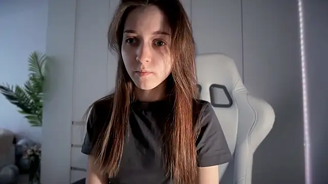 Snapshot of monnymoonn chatting on 15, 3, 2026 monnymoonn online show from 15, 3, 2026