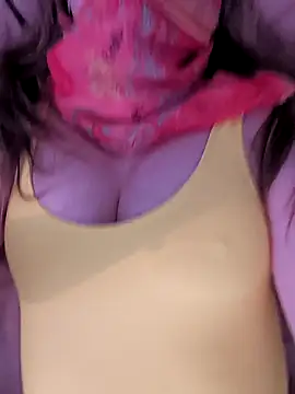 Snapshot of Miss-tease chatting on 5, 3, 2026 Miss-tease online show from 5, 3, 2026