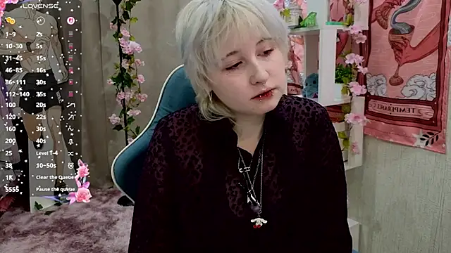 Snapshot of May_leaf chatting on 23, 2, 2026 May leaf online show from 23, 2, 2026