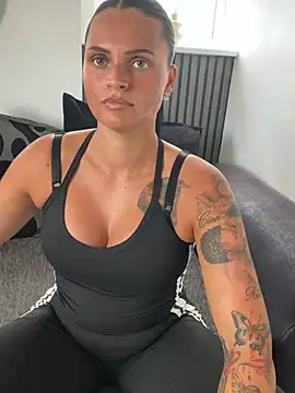 Destinylovex online show from 18, 7, 2026