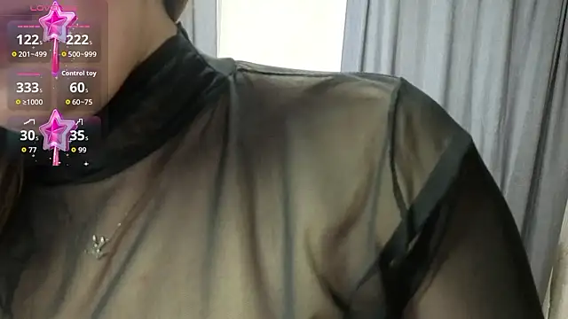 Snapshot of LinaTrixxi chatting on 2, 3, 2026 LinaTrixxi online show from 2, 3, 2026