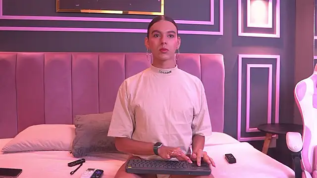 Luxa Velvet online show from 28, 2, 2026