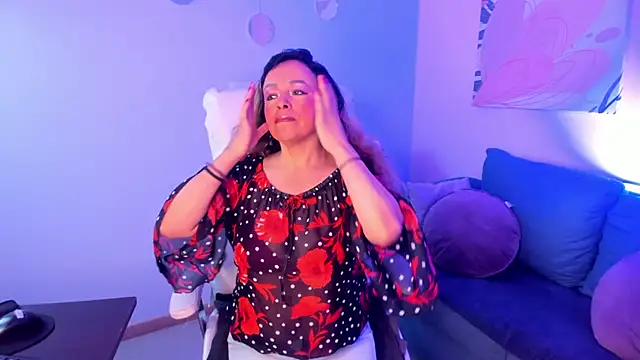 Ivonne 4 online show from 14, 4, 2026