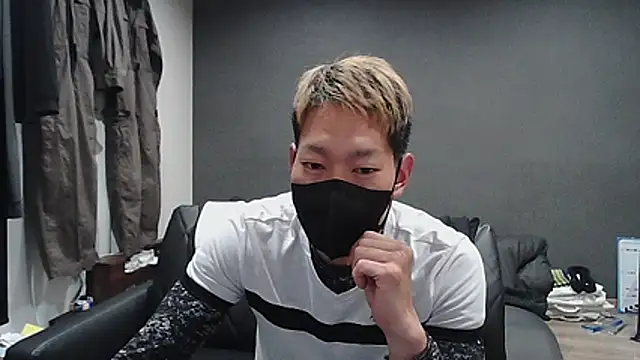 Snapshot of ryuaaaaa chatting on 1, 4, 2026 ryuaaaaa online show from 1, 4, 2026