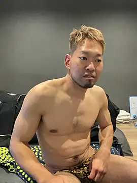 Snapshot of ryuaaaaa chatting on 29, 4, 2026 ryuaaaaa online show from 29, 4, 2026