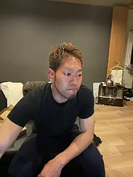 Snapshot of ryuaaaaa chatting on 20, 5, 2026 ryuaaaaa online show from 20, 5, 2026