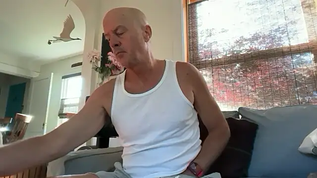 Snapshot of Guy__Grey chatting on 17, 6, 2026 Guy Grey online show from 17, 6, 2026