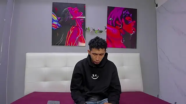 ahsly78Bryan online show from 18, 7, 2026