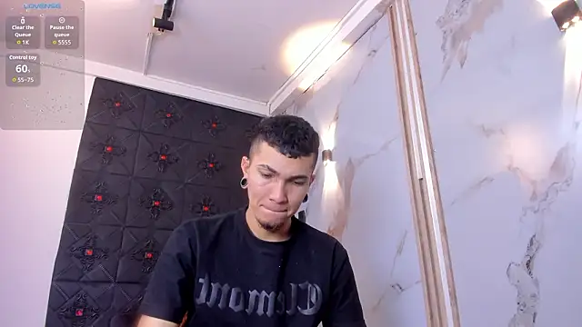 Logan and Reachel online show from 23, 3, 2026