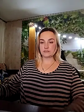 Snapshot of Rinayaii chatting on 4, 3, 2026 Rinayaii online show from 4, 3, 2026