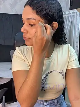 Miaafoxx   online show from 24, 2, 2026