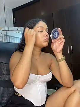 Miaafoxx   online show from 14, 3, 2026