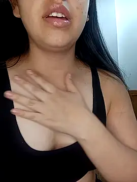 Rosyshadow online show from 16, 4, 2026