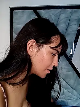 sara cute so online show from 3, 4, 2026