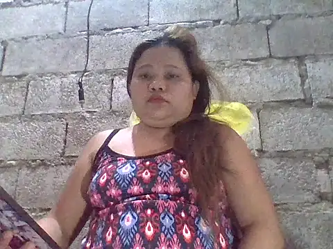Snapshot of sweetlyn31 chatting on 5, 8, 2026 sweetlyn31 online show from 5, 8, 2026