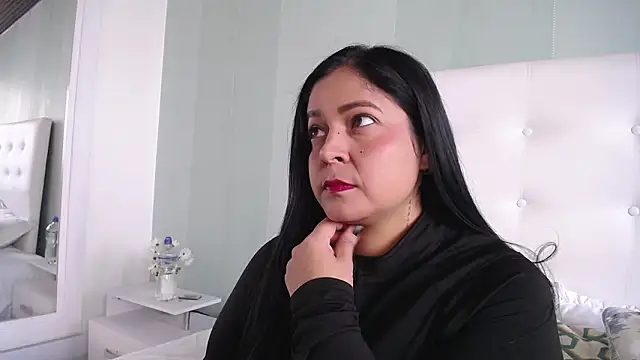 Snapshot of Jessicabloom chatting on 3, 3, 2026 Jessicabloom online show from 3, 3, 2026