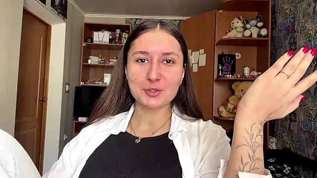 poly princess online show from 12, 4, 2026