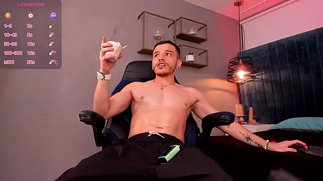 Snapshot of liam_es chatting on 27, 2, 2026 liam es online show from 27, 2, 2026